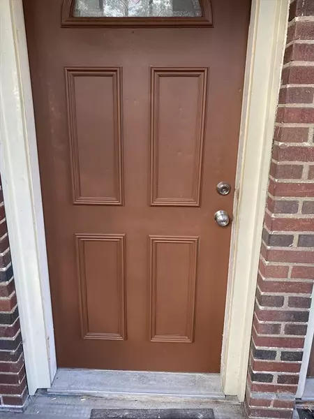 39 Pasadena Rd #2, Boston, MA 02121