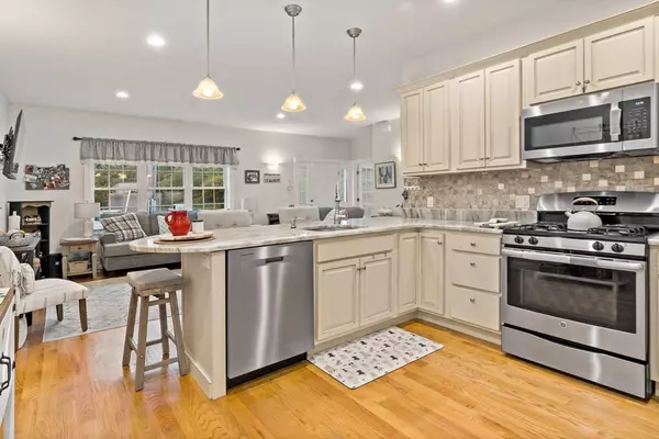 Norfolk, MA 02056,20 Valley St #20