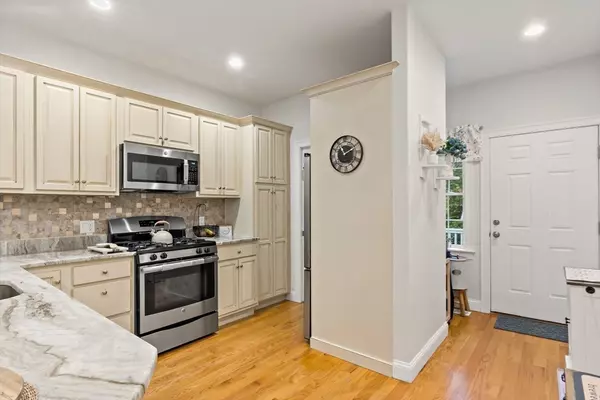 Norfolk, MA 02056,20 Valley St #20