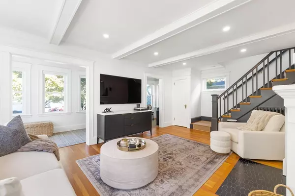 Wellesley, MA 02481,5 Intervale Rd