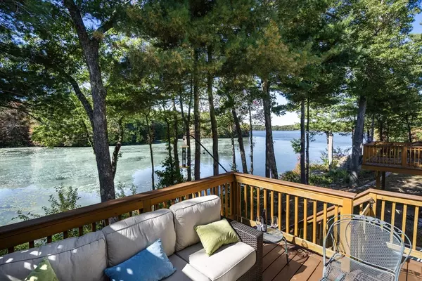 14 Iris Ct #14, Canton, MA 02021