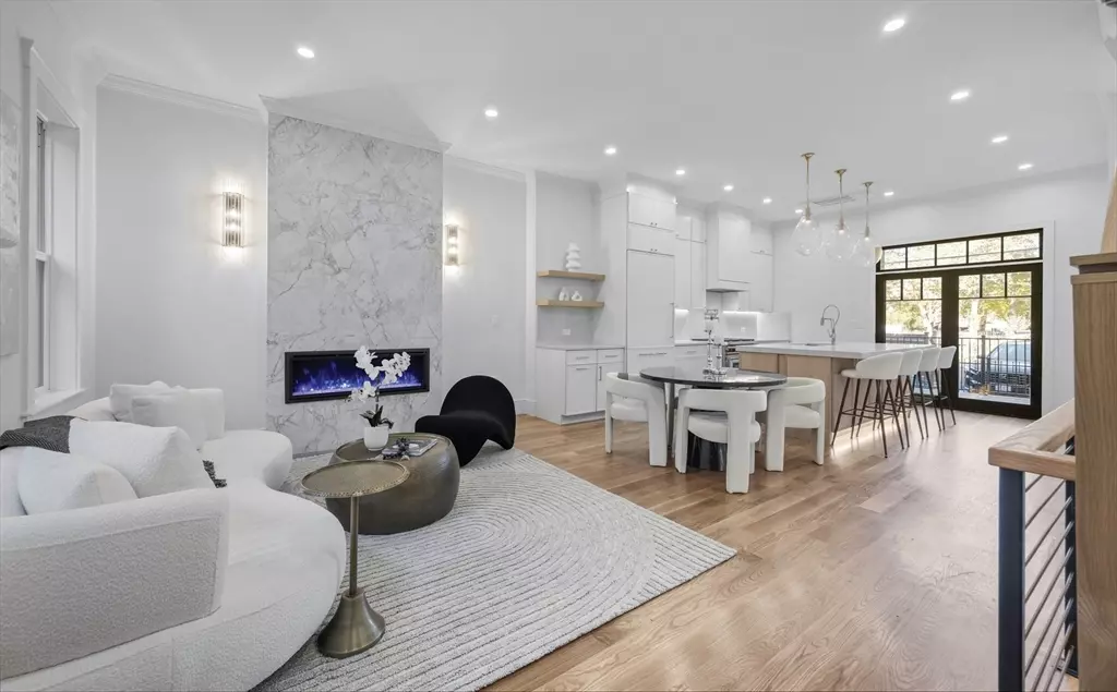 Boston, MA 02118,193 West Springfield Street