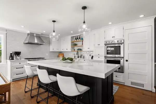 Scituate, MA 02066,37 Moorland Rd