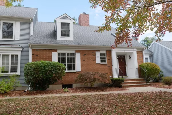 Middleton, MA 01949,1 Mills Point #1