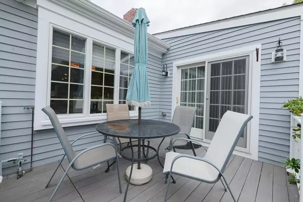 Middleton, MA 01949,1 Mills Point #1