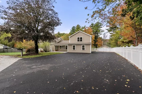Holliston, MA 01746,56 Paul Rd