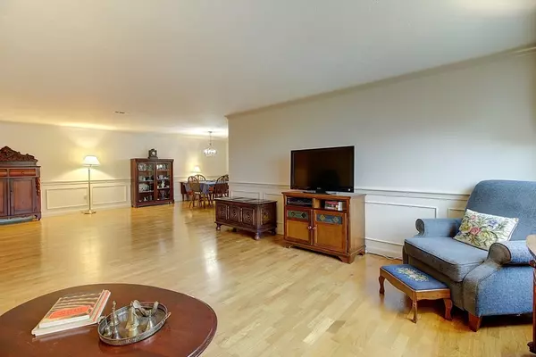 Norwood, MA 02062,785 Washington Street #206