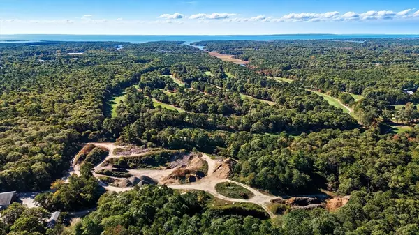 Falmouth, MA 02536,0 Elsies Way