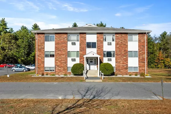 Townsend, MA 01469,5 Turnpike Road #229