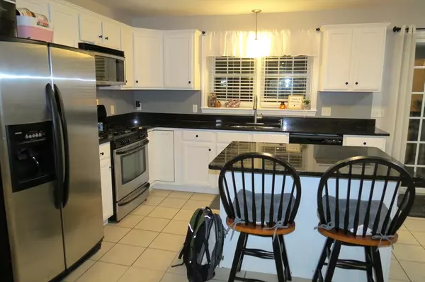 Lowell, MA 01851,1975 Middlesex St #2