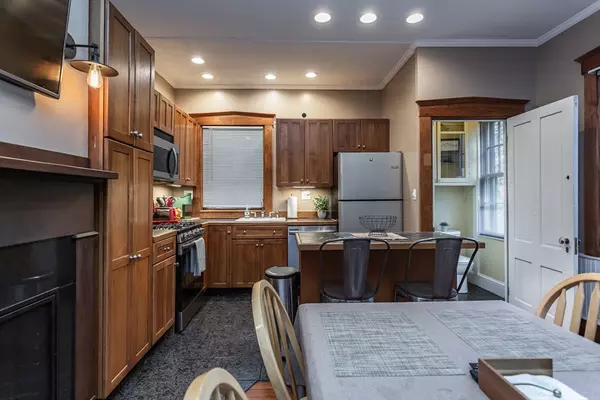 New Bedford, MA 02740,90 Walden Street