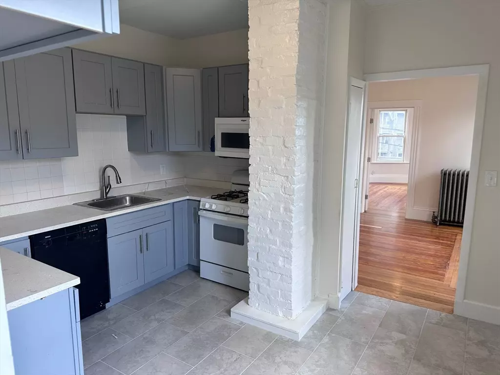 Boston, MA 02124,27 Bailey St #2