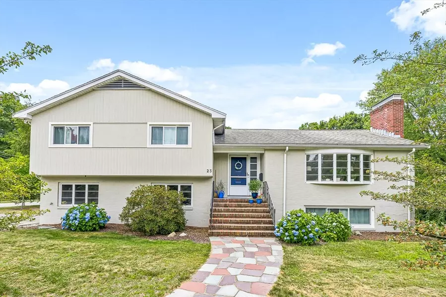 23 Cottonwood Rd, Wellesley, MA 02482