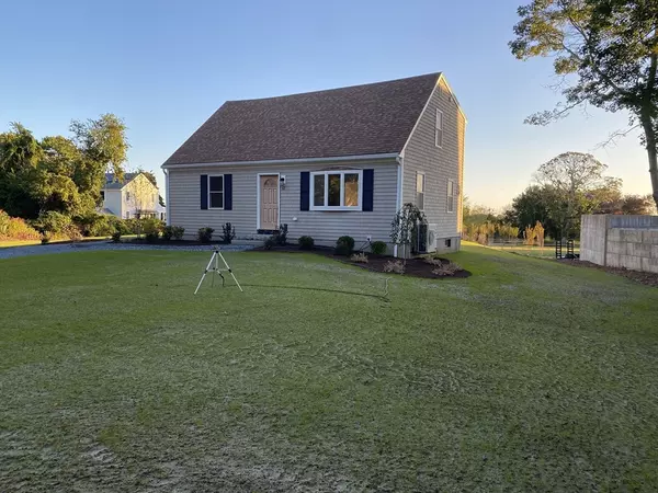 42 Siasconset Dr, Bourne, MA 02562