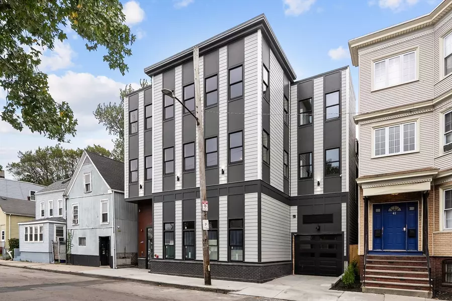 47 Condor #203A, Boston, MA 02128