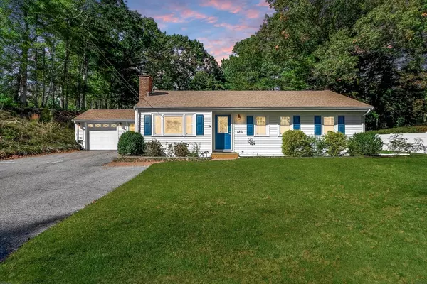 Hanover, MA 02339,1251 Broadway