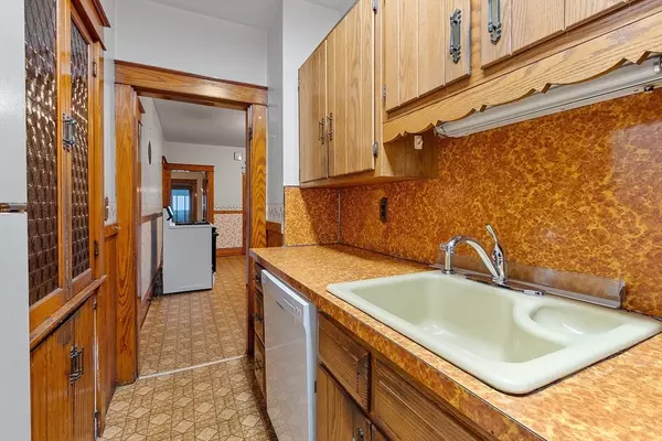 Fitchburg, MA 01420,1295 Water St.