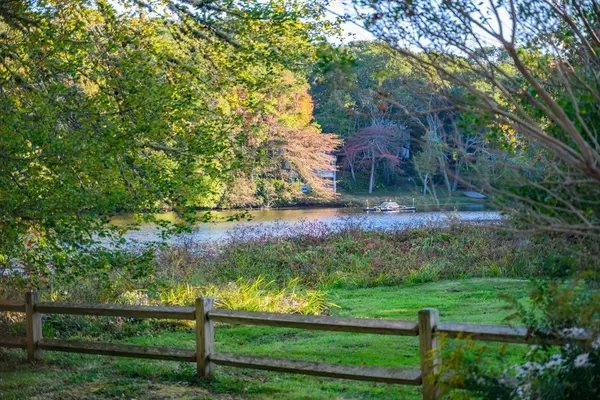 Barnstable, MA 02647,427 Scudder