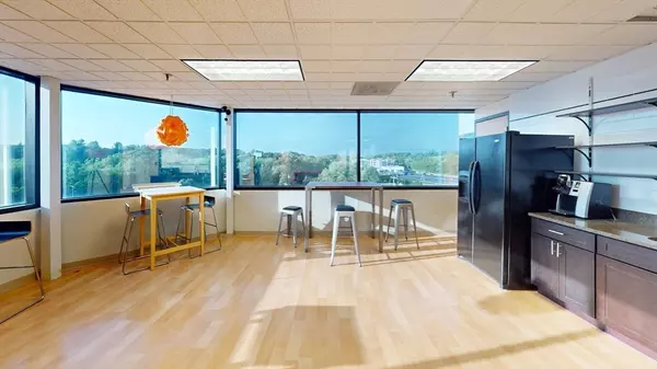 Marlborough, MA 01752,420 Lakeside Ave #401