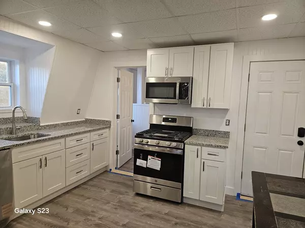 162 Prospect #3rd Floor, Lawrence, MA 01841