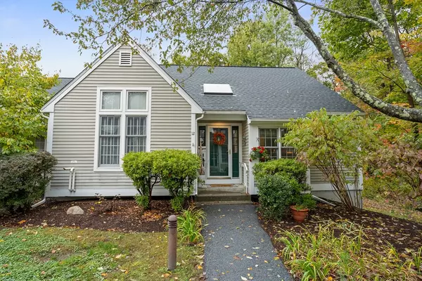 12 Brewster Lane #12, Acton, MA 01720