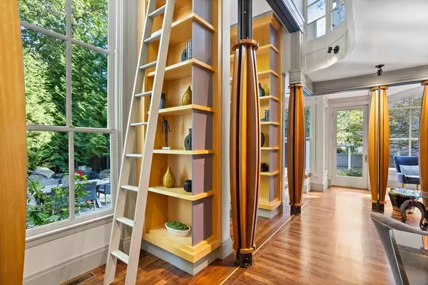 Cambridge, MA 02138,43 Larch Road