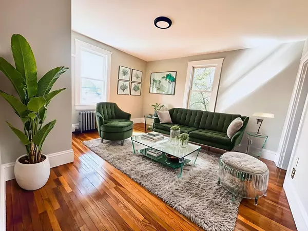 Newton, MA 02465,58 Lexington St #58