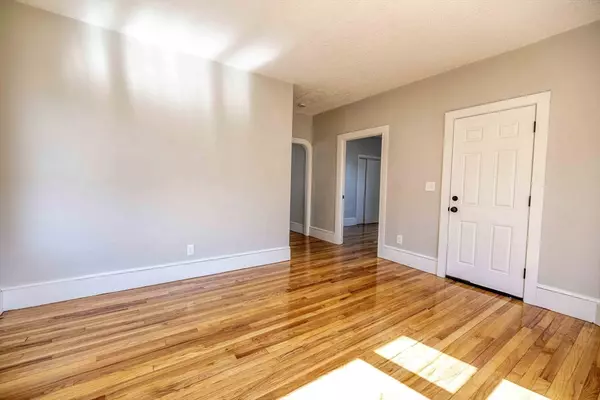 Fall River, MA 02721,66 Lyon St. #2