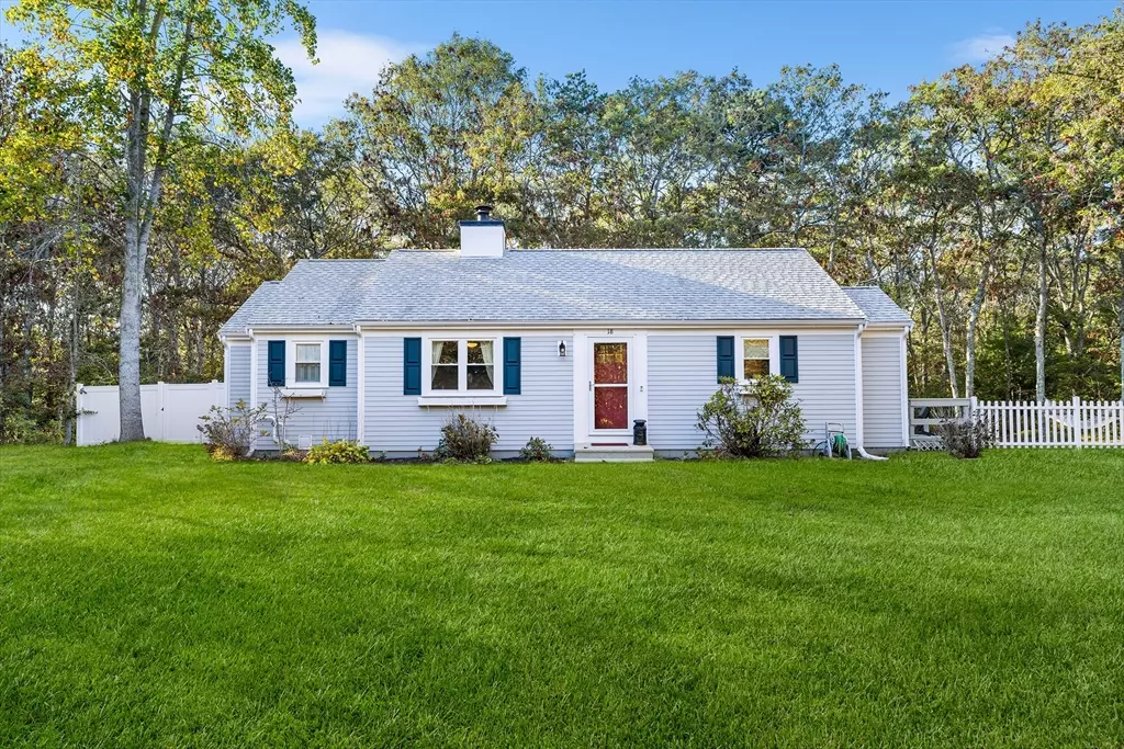 Mashpee, MA 02649,18 Katian Way