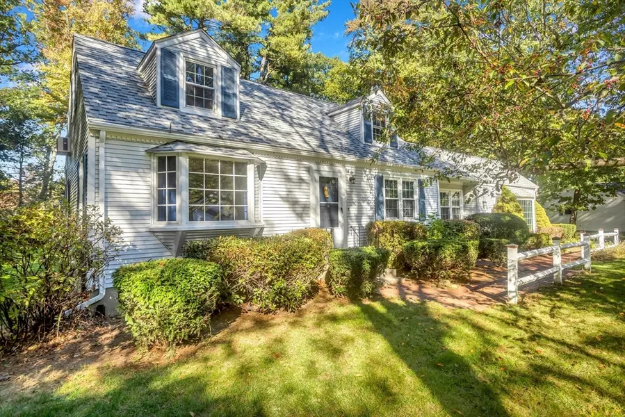 11 Longfellow Rd., Holyoke, MA 01040