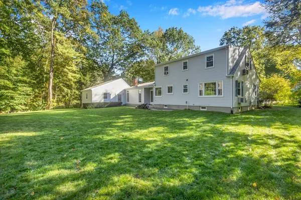 Holyoke, MA 01040,11 Longfellow Rd.