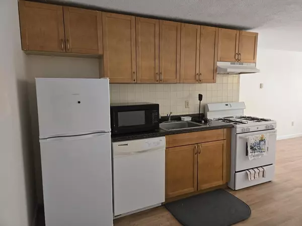 Acton, MA 01720,426 Great Rd #8
