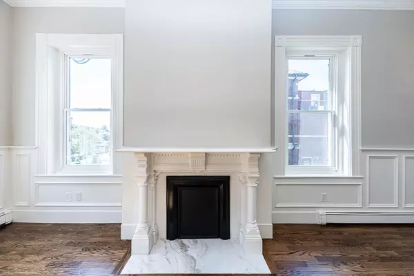 Boston, MA 02119,85 Regent St #4