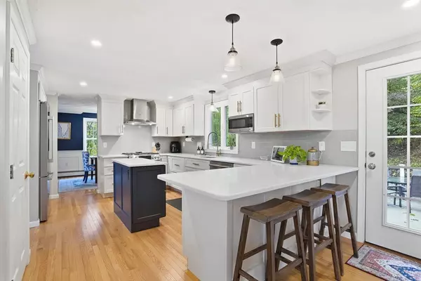 Stoneham, MA 02180,3 Mauriello Drive