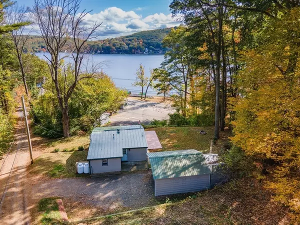 Holland, MA 01521,9 Chandler Rd