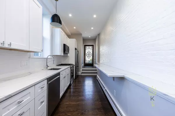 Boston, MA 02119,85 Regent St. #2