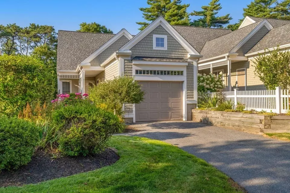 Bourne, MA 02532,5 Sea Knoll Court #5