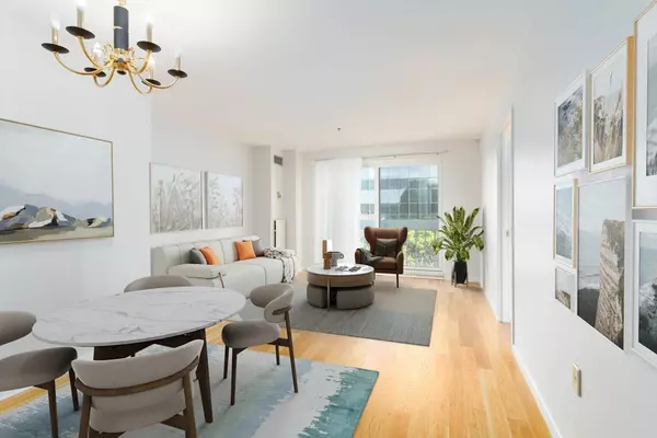 950 Massachusetts Ave #504, Cambridge, MA 02139