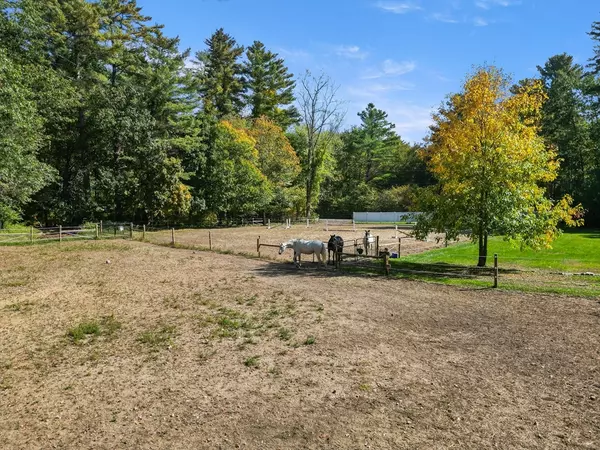 Boxford, MA 01921,34 Roberts Rd