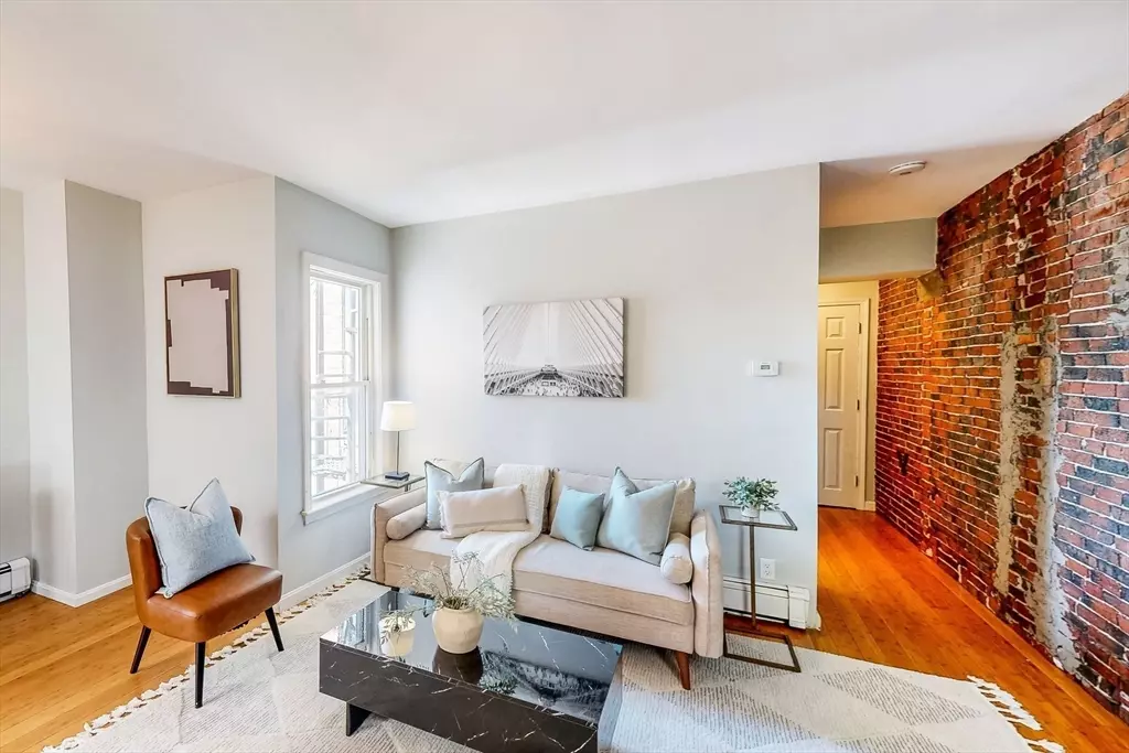 Boston, MA 02129,29 Eden St #3