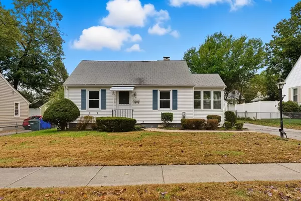 97 Lancaster St, Springfield, MA 01118
