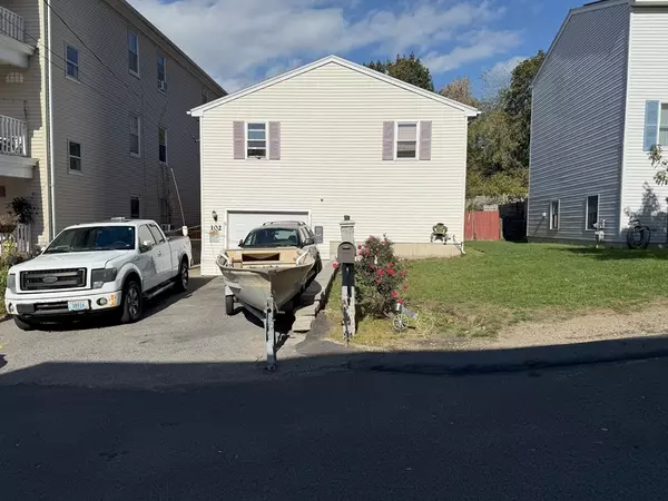 Fall River, MA 02720,102 Vestal St