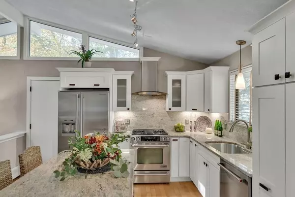 North Reading, MA 01864,6 Westward Circle