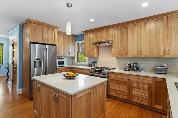 Lexington, MA 02421,18 Hill St