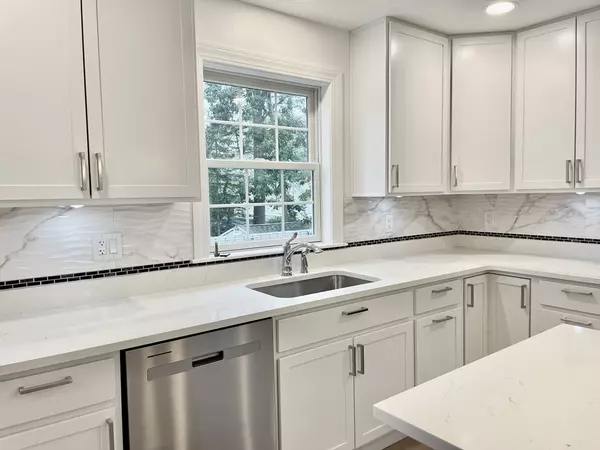 215 High Street #20, Taunton, MA 02780