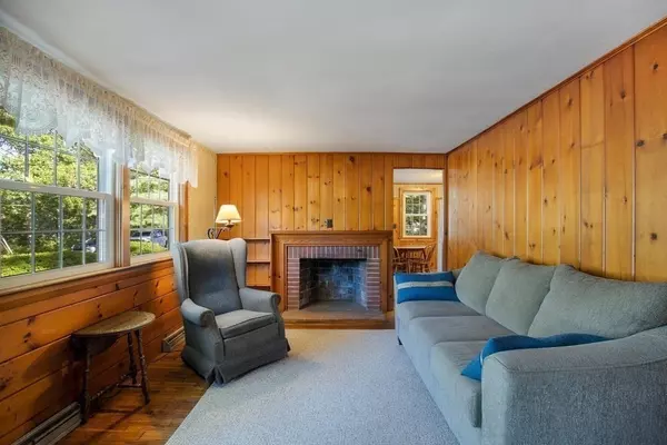 Dennis, MA 02670,61 Trotters Ln