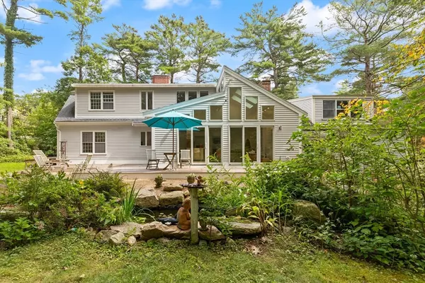 Manchester, MA 01944,6 Hickory Hill
