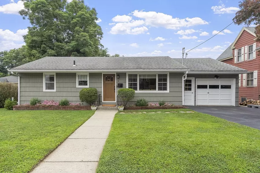 4 S Edlin St, Worcester, MA 01603