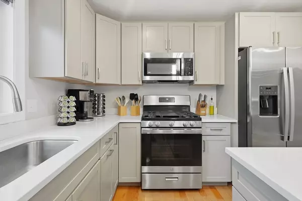 Tewksbury, MA 01876,1418 Main St. #201