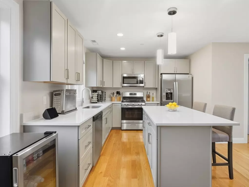 Tewksbury, MA 01876,1418 Main St. #201